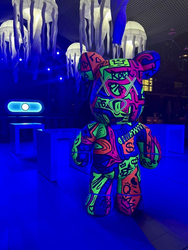 Giant Mascot